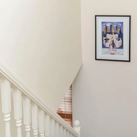 Tatil Evi Thomas, Off Leeman Road *