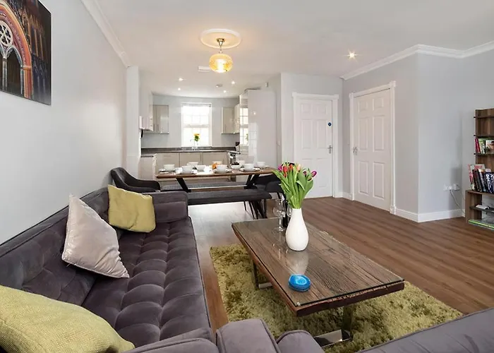 Thomas, Off Leeman Road * York